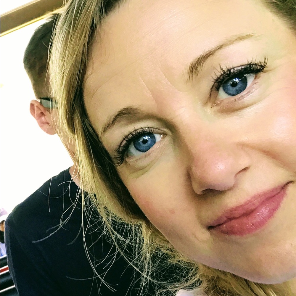 Meet your Posher, Dana